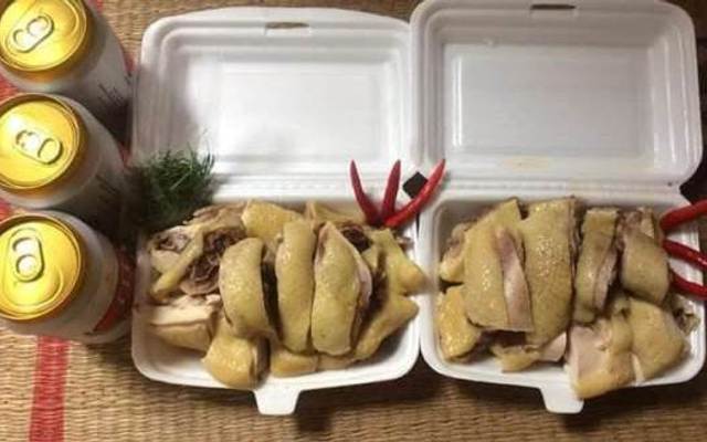 Gà Luộc Chín Chín - Giáp Bát