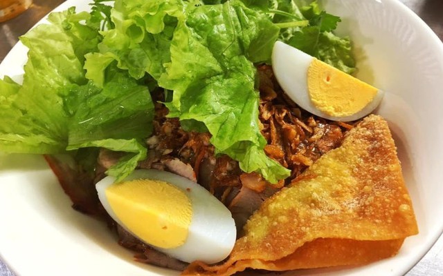 Bún Bò & Mỳ Vằn Thắn - Ngõ Trung Yên