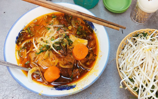 Quán Bà Ba - Hủ Tiếu, Mỳ & Bánh Mì Bò Kho