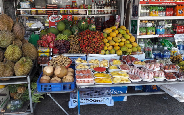Bánh Mì & Trái Cây Bé Thu