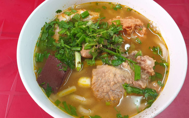 Bánh Canh Chả Cua - Trần Khánh Dư