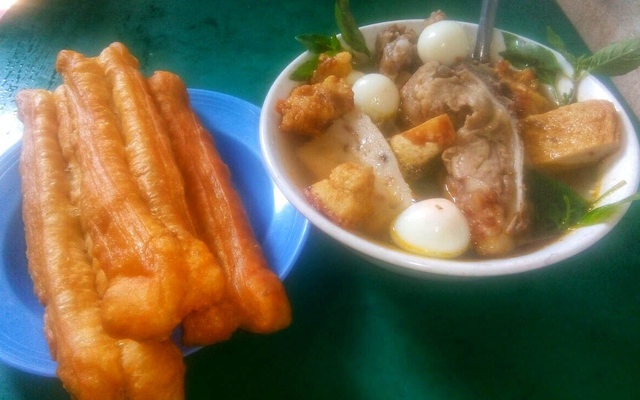 Quán Thuận - Bánh Canh Xương Chả