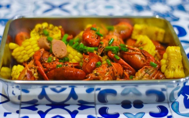 Con Nhà Ngư Seafood