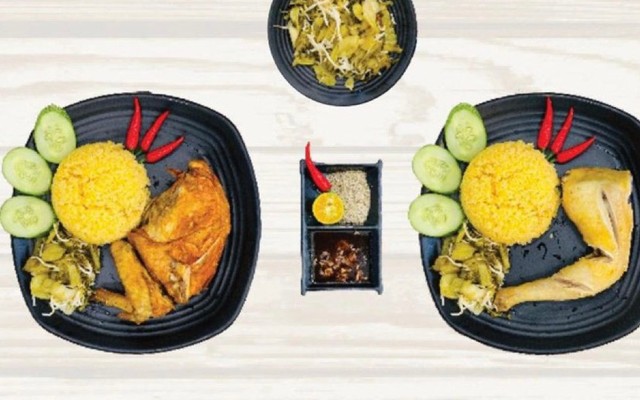 Cơm Gà Xối Mỡ 77