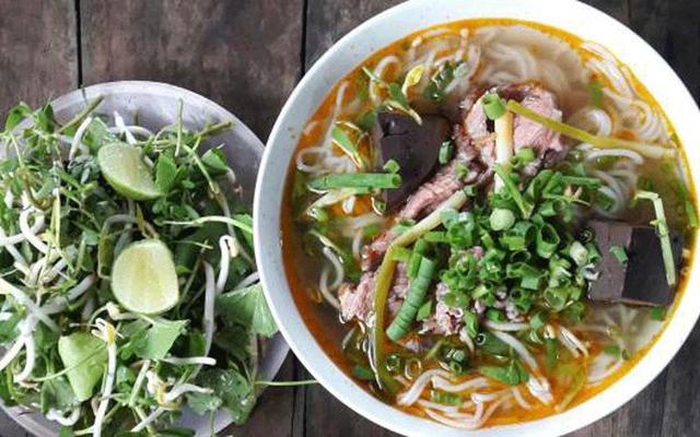 Bún Bò Má Heo Sinh Viên