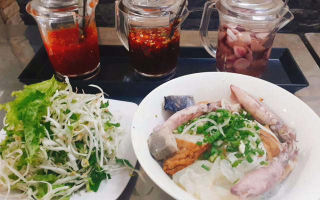 Năm Tỉnh - Bún Chả Cá Nha Trang - Vạn Kiếp