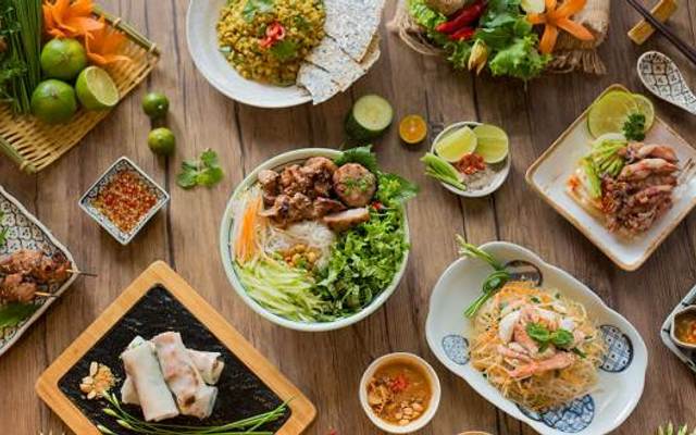 Trống Cơm Chảo Cá - Cơm Việt & Chả Cá Lã Vọng - Crescent Mall