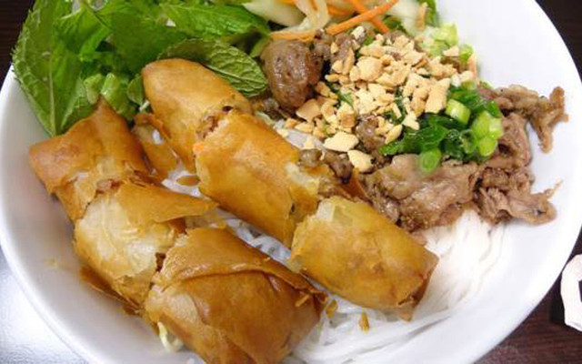 Bún Chả Giò Ban Mê - Trần Kế Xương
