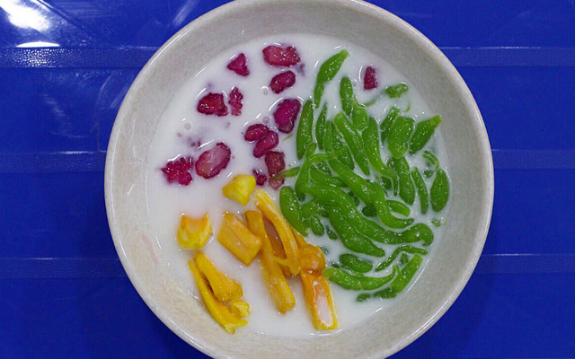 Chè Ngon - 104 Phạm Văn Đồng