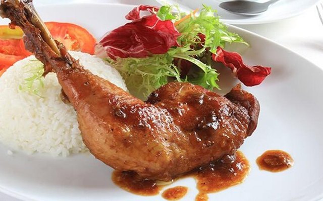 Cơm Gà Đặc Biệt - Ngãi Cầu