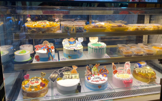 Like - Cake & Milktea