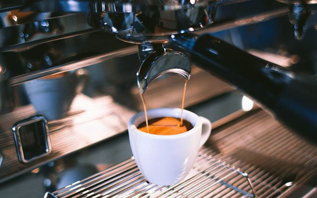 Tiệm Cà Phê Khóm