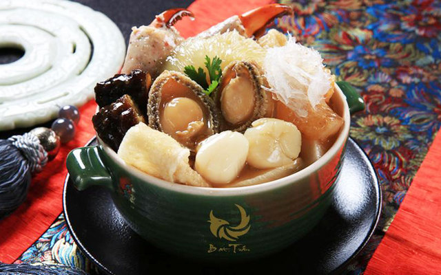 Nhà Hàng Bát Trân