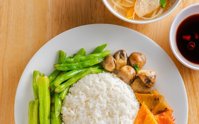 Cơm Chay Thiên Ý - Tạ Quang Bửu
