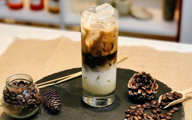 Royal Coffee - Phố Nhổn