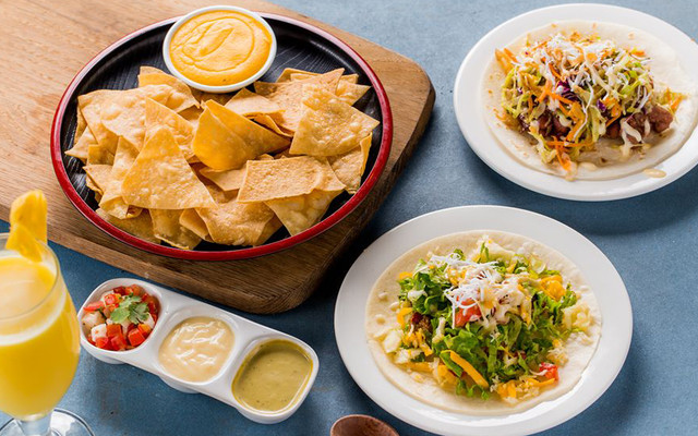 Taco Nón Lá - Nhật Chiêu