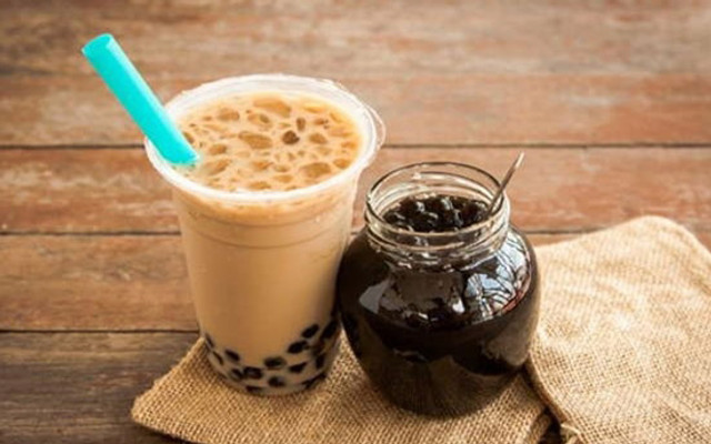 The Moon - Trà Sữa & Nem Chua Rán