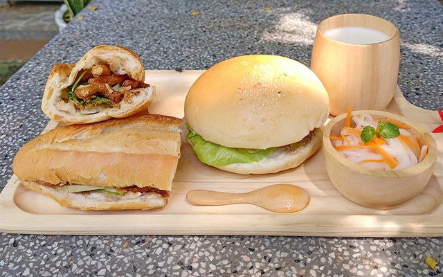 Bánh Mì Chay Nguyên Chi - Mai Hắc Đế