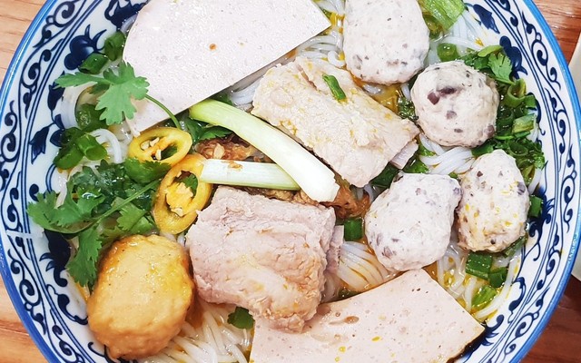 Quán Bún Gánh - Nguyễn Thái Bình