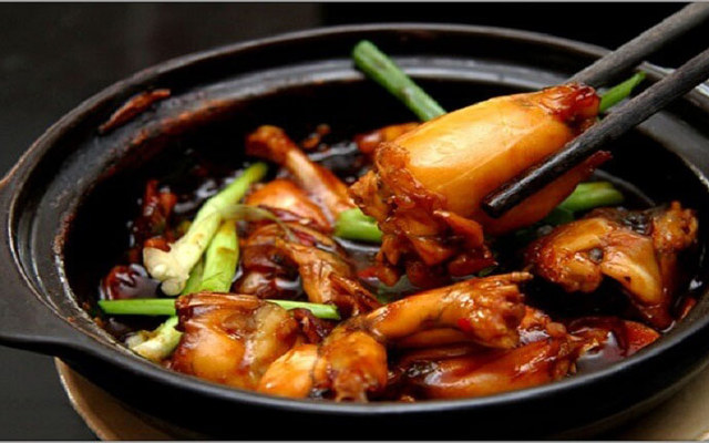 PIKACHU CHÁO ẾCH XÔI ẾCH MÌ QUẢNG HỦ TIẾU