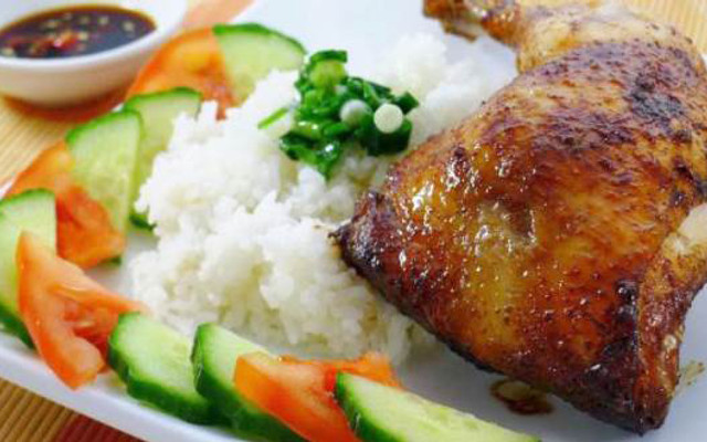 Quán Cơm Tám - Trần Quốc Vượng