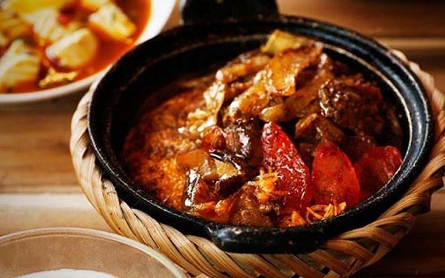 Cơm Niêu Sông Hồng