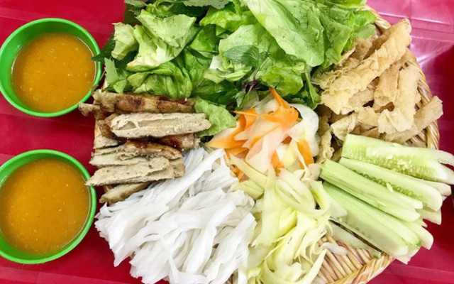 Cô Mười - Nem Nướng Nha Trang - Lê Văn Việt