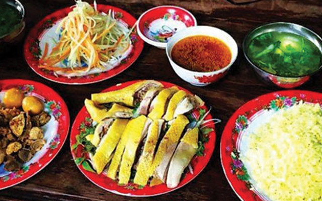 Bếp Phố Hội - Cơm Gà Hội An