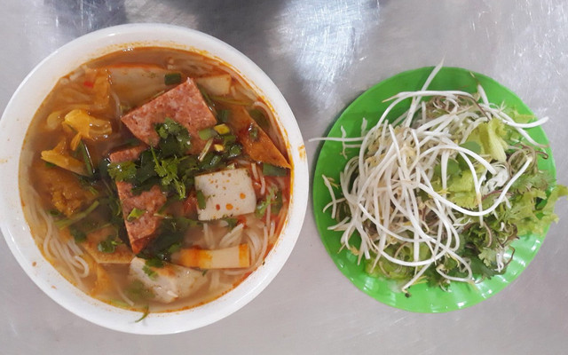 Bún Chả Cá Hoàng Anh