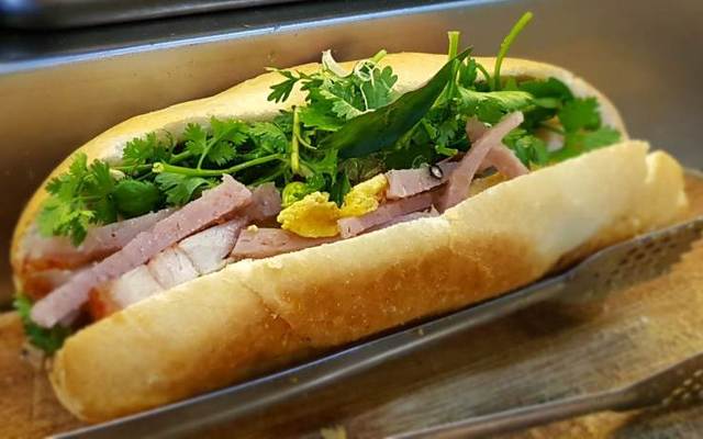 Bánh Mì Vân Anh - 35 Nguyễn Văn Lạc