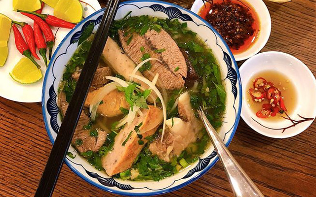 Bún Bò Mụ Quyện