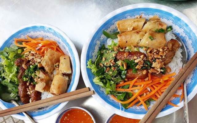 Bún Thịt Nướng 3/2