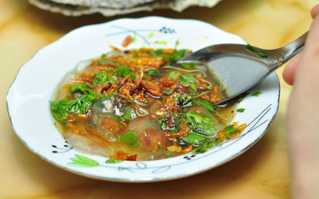 Út Ngoan - Bánh Bèo & Nậm Lọc