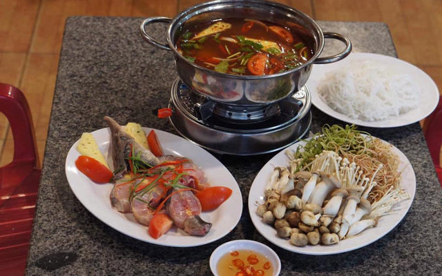 Lẩu Cá Tầm Ngư Sơn