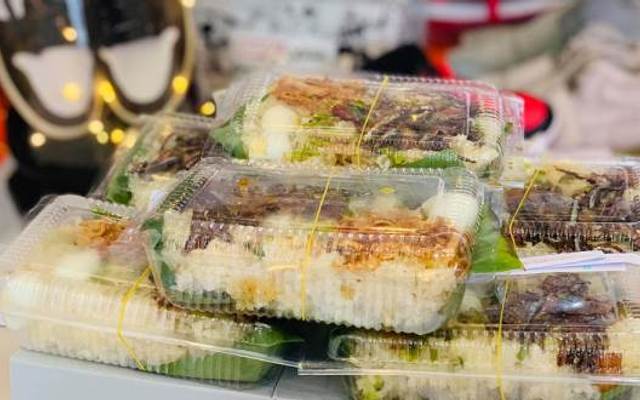 Xôi Cá Cơm - Phạm Văn Hai