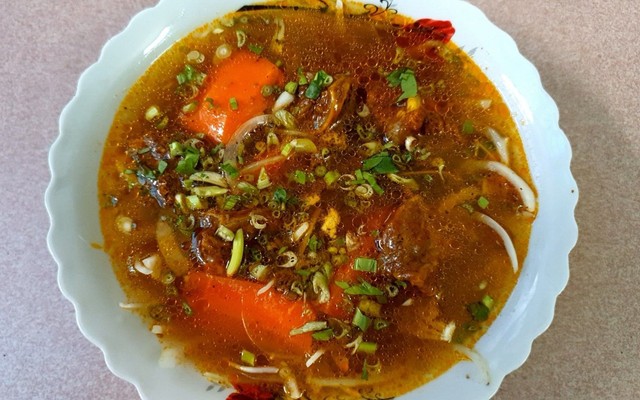 Gia Bảo - Cà Ri Gà & Bò Kho