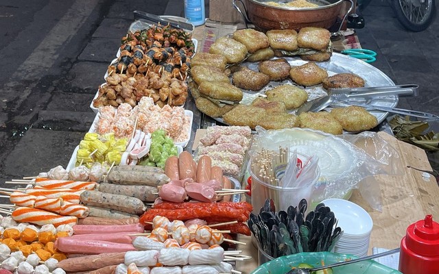 Linh Lùn - Bánh Chưng Rán & Đồ Ăn Vặt