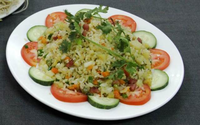 Bảo Bối Quán - Cơm Gà Xối Mỡ & Cơm Chiên Dương Châu