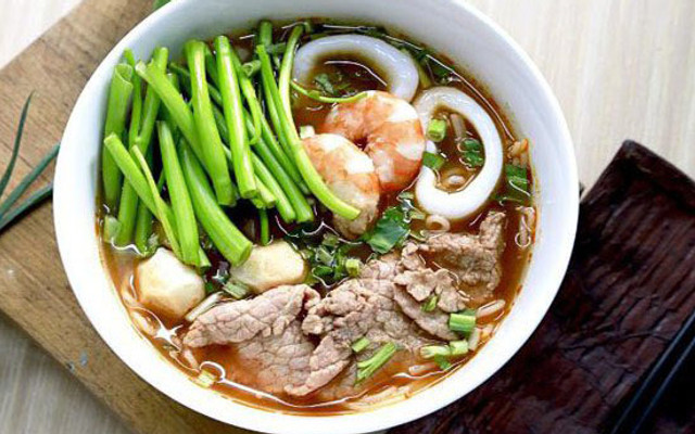 Cơm Gà Tài Ký - Nguyễn Hoàng