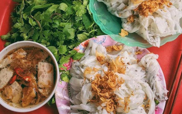 Bánh Cuốn Nóng Chờ