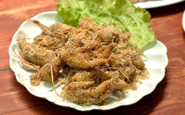 Tú Gà - Chân Gà Rang Muối