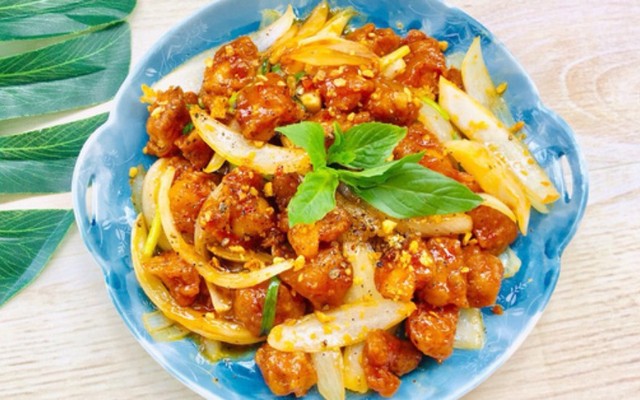 Bếp Nhà Gấu - Sụn Gà Mắm Tỏi - Lê Quang Sung