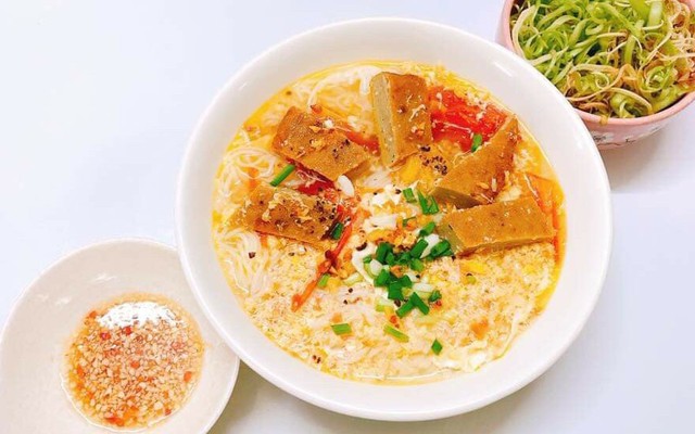 Py Bếp - Ăn Vặt Sài Gòn