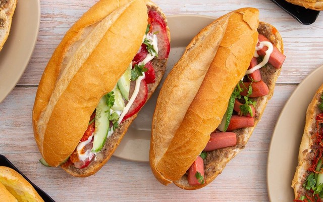 Bánh Mì Mạnh Bệu - 299 Bạch Mai