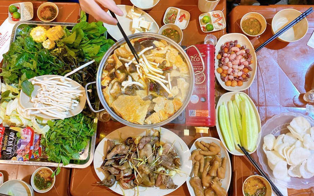 Lẩu My - Lò Đúc