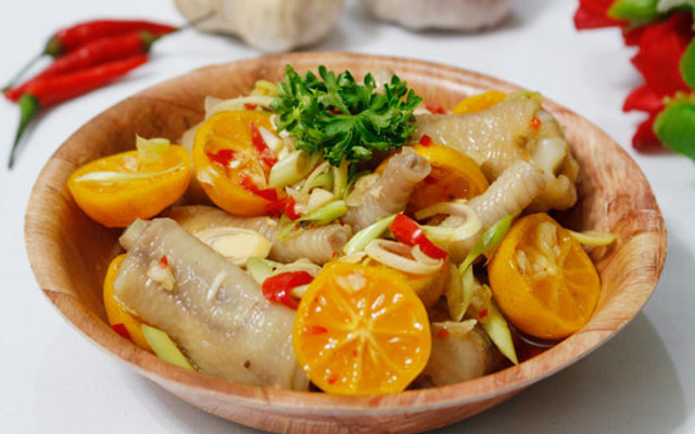 Chân Gà Ngâm Sả Ớt Ngọc Anh