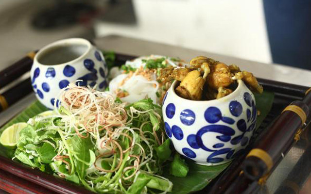 Hưng Việt Restaurant - Mì Quảng Ếch