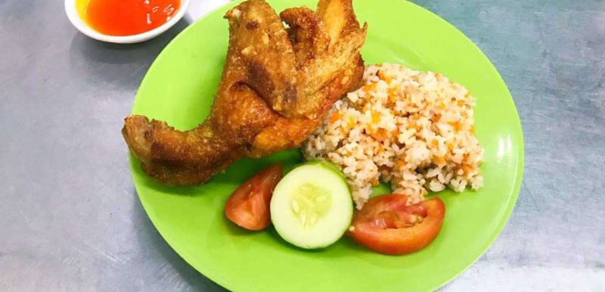 CƠM GÀ LONG KÝ ĐƯỜNG SỐ 1 VỚI GÀ TA GIÒN DAI VÀ CƠM THƠM HẤP DẪN