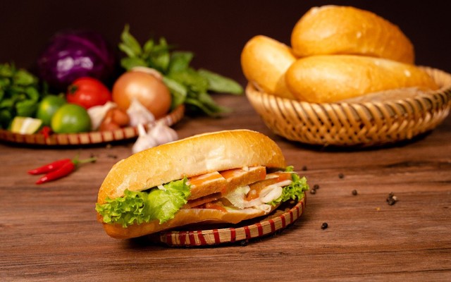 Dũng Hạnh - Xôi & Bánh Mỳ Giò Chả - Vạn Kiếp