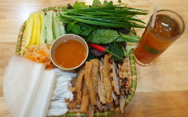 Nem Nướng Hạnh Phúc - Ao Sen